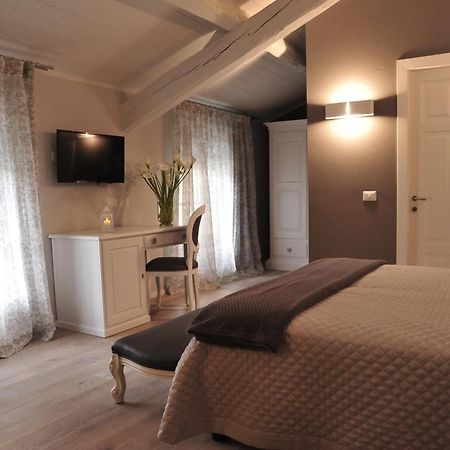 B&B Villa Anna Lucca Bagian luar foto
