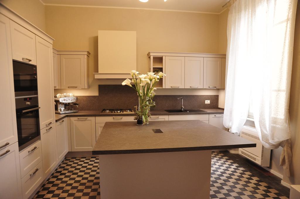 B&B Villa Anna Lucca Bagian luar foto